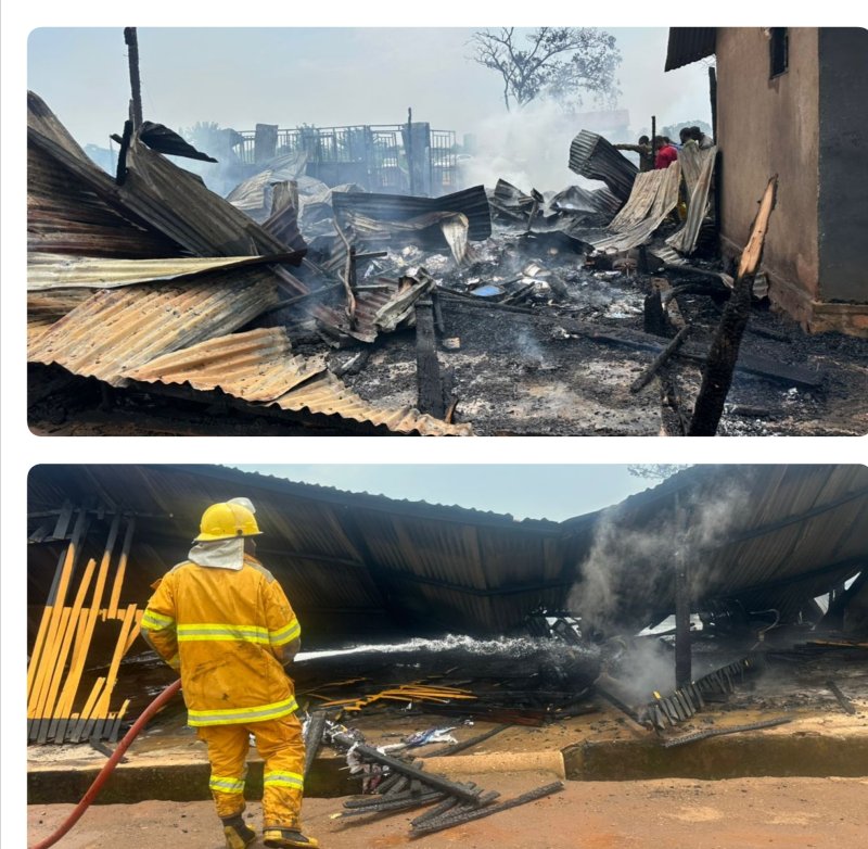 Incendie à quelques mètres de la piste d'atterrissage de l'aéroport de Beni ce 11 mars