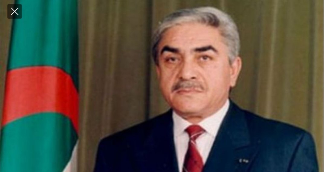 L' ancien  président algérien, Liamine Zeroual, enfin conduit à sa dernière demeure ce lundi