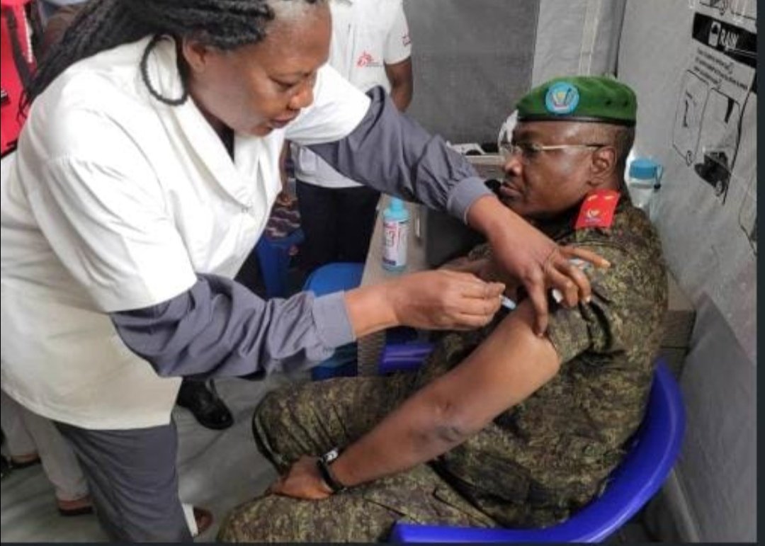 Ituri : Ebola :  le gouverneur prêche par l'exemple